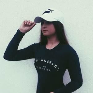 Meet your Posher, Beatrice